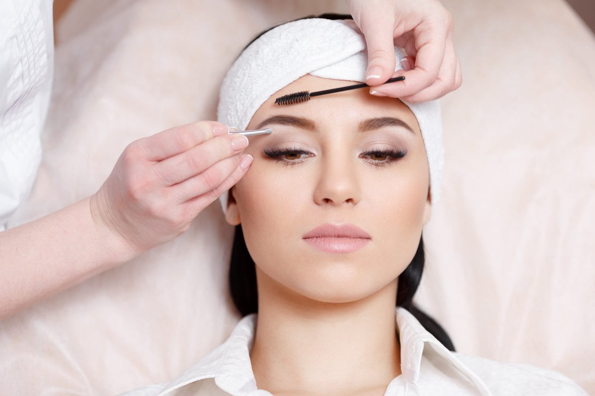 How to Enhance Your Natural Beauty with Eyelash and Brow Services